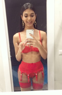 Just A Simple, Very Horny Little Gurl!