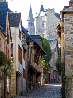 allthingseurope:  Dinan, France (by Photox0906)