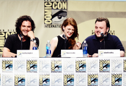 roselesliesource:  Kit Harington, Rose Leslie and John Bradley