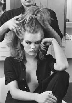 midnight-charm:  Patti Hansen photographed by Helmut Newton for