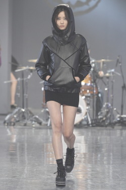 koreanmodel:Park So Min - Kimmy J Fall 2015 Seoul Fashion Week