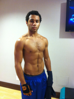 itscelebrixxxtiez:Corbin bleu