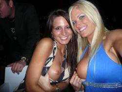 aubreyb:  top #titflash girls ;)