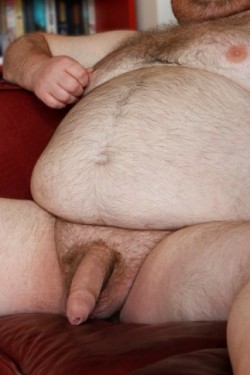 Hot chubby uncut dad! :)
