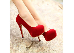luxslave:  I still like red heels 