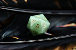gametee:Real Gemstone Dice Sets Now on Black Friday Discounts,