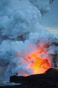 wonderous-world:  Waikupanaha, Big Island, Hawaii by Charley