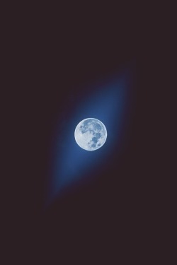 earthyday:  Once in a Blue Moon x Ben K Adams