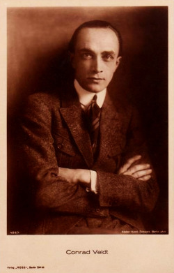 aikainkauna:  Conrad Veidt, 1920s. Atelier Hanni Schwarz, Ross