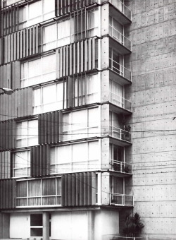 unavidamoderna:  Detalle de la fachada, Condominio “Lomas Virreyes”