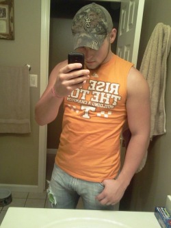 txjd:  Hot Redneck