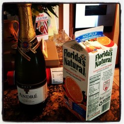 Mimosas #merrychristmas #minosas #yum #goodmorning