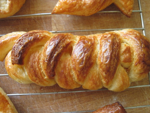 thecakebar:  Sourdough Danish Pastries Tutorial {You must click link for FULL tutorial/recipe} 