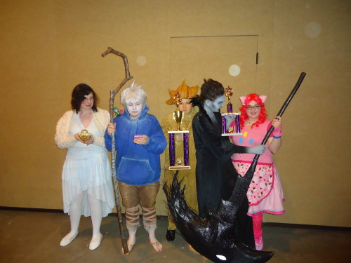 moosestillwiththeporkchops:  lithefider:  caitercates:  HOORAYYYY FOR THE RISE OF THE GUARDIANS GROUP!!! Winning Best in Show at the Cosplay Masquerade- SO GREAT! It was amazing hanging out with these guys, and the costumes were unbelievably awesome.