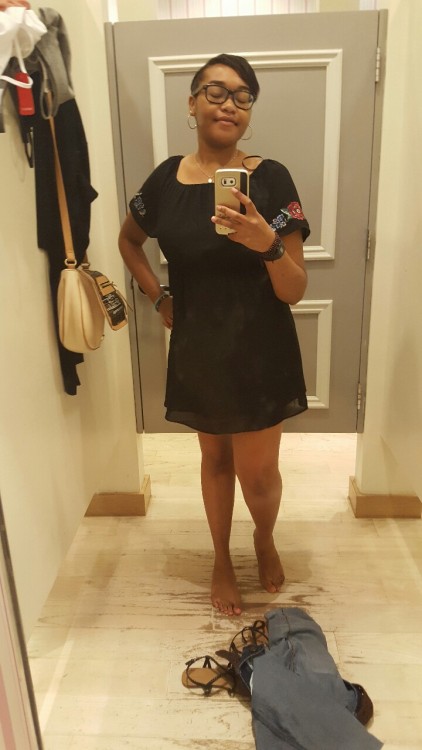 lunaarbabe:  Fitting room adventures