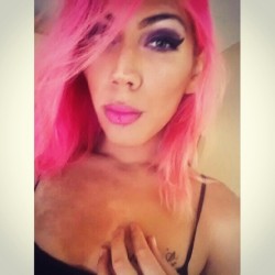 #CheekBones #CandyYumYum #Lipstick #MAC #MakeUp #Pink #Fabulous