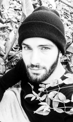 HOT PERSIAN GUYS