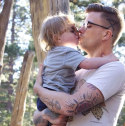 modifiedmuggles:  Anthony green holding his son lukie green