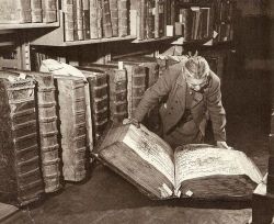bookpatrol:    Browsing through the Archive of the Prague Castle.