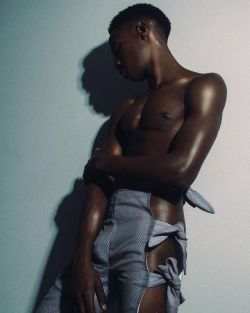 jilkos:Paul Blaze by Obakeng MolepeDesigner Nao Serati for