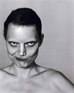 realmofthesenses:  Guinevere Van Seenus by Richard Burbridge