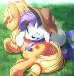 aymint:just two pony chilling~