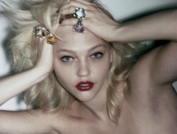 labsinthe:  Sasha Pivovarova photographed by Ezra Petronio for