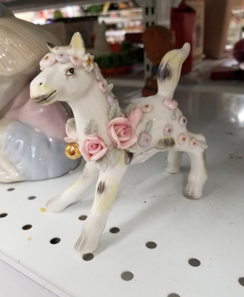 shiftythrifting:  barnacles the pony