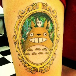 fuckyeahtattoos:  TOTORO!!!! :)Artist: Emily Chilvers aka KillversInstagram: