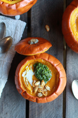 foodluxury:  Love Food? This blog is for you. 