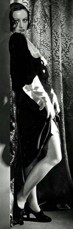 Joan Crawford Nudes & Noises  