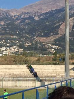 redditfront:  Watching football on a sunny day - via http://ift.tt/2eoiZDS