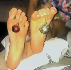 cum-4-moi-xopedicuredsexyox:  👣🎄🎁