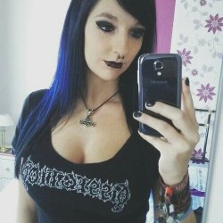 goddessesfromhell:  Fuck yeah an other stunning Dissection fan.