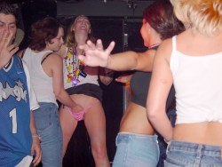 beachdancer:  Fingering your date on a lesbian party