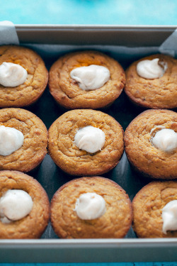 sweetoothgirl:  MAPLE CORN MUFFINS WITH PUMPKIN SPICE CASHEW