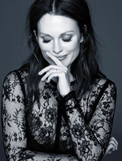 maddyandsummer:  Julianne Moore 