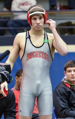 thestraint:His singlet couldn’t hide the fact that hardly 12