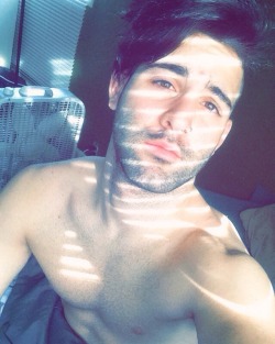 theoneandonlysir:  My usual morning photoshoot