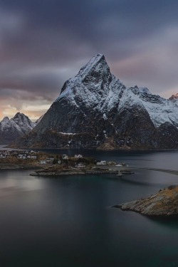 visualechoess:  Reinefjorden  - (via) | VE
