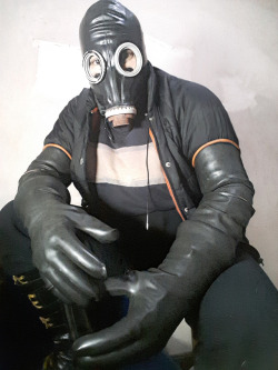 rubberbitch1030:  And these elbow length industrial gloves sealed