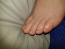 girlsfeet1996:  My new girlfriends feet amazing feet her age