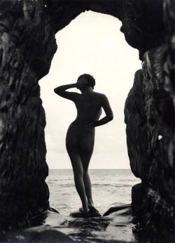  Modernist Nude #7 by Yoshiyuki Iwase, circa 1955 
