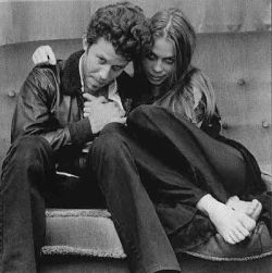 the-birth-of-art:  Rickie Lee Jones & Tom Waits