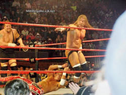 rwfan11:  HHH - pantsed by HBK … a little more and SINGLE -