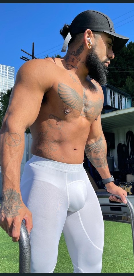 everythingchocolate:blkguy34:Sexy 😍🍑😍🍑
