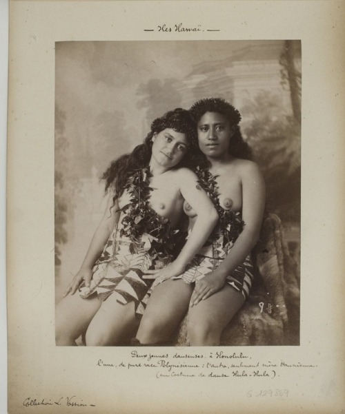 Hawaiian women, via goodoldtime.