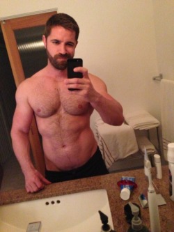 yoursensualrelease:  That body hair is all sorts of perfect