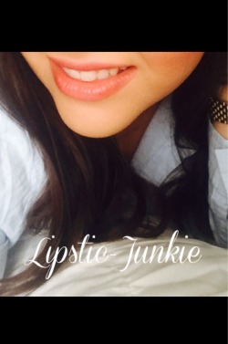 lipstic-junkie:  50K awesome people follow this chica! Thank