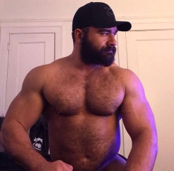 beardburnme:  mtsm237 Instagram